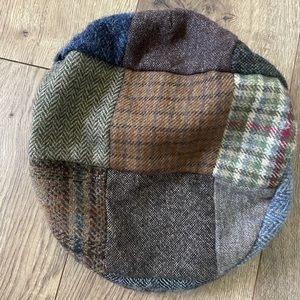 Hanna hat made in Ireland.